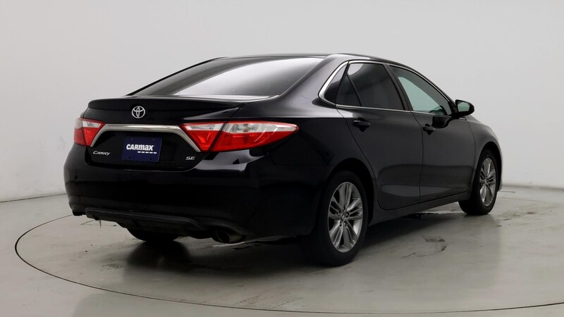 2016 Toyota Camry SE 8