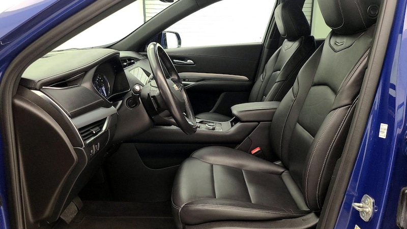 2022 Cadillac XT4 Premium Luxury 11