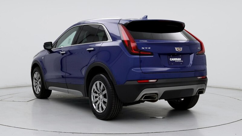 2022 Cadillac XT4 Premium Luxury 2