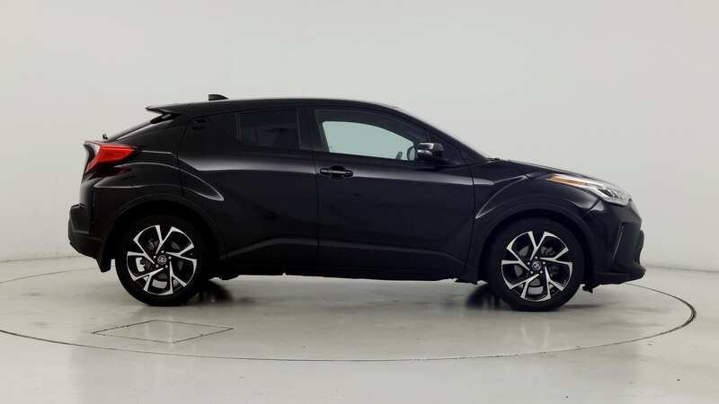 2022 Toyota C-HR XLE 7