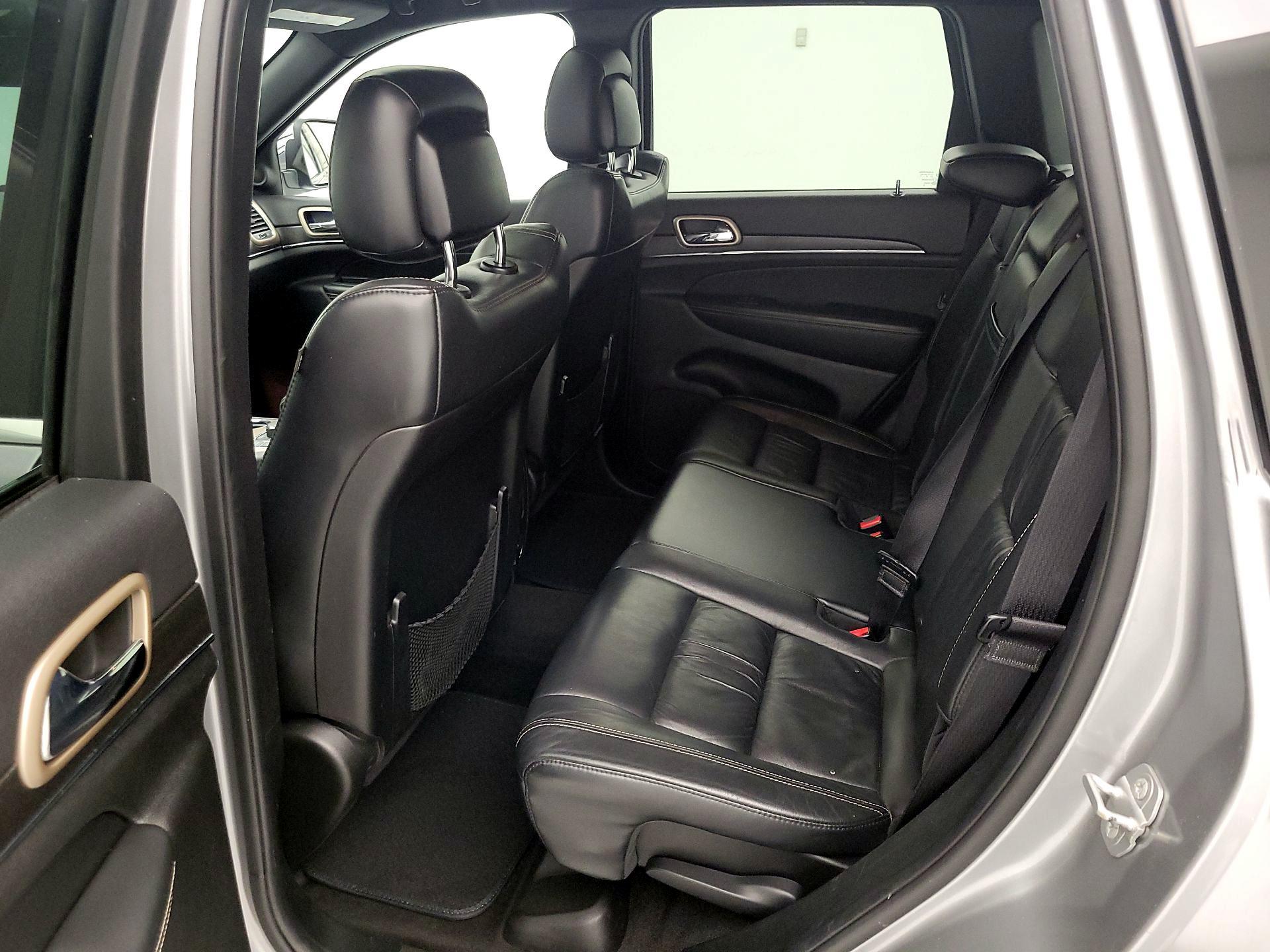 Thumbnail: 2015 Jeep Grand Cherokee - 18