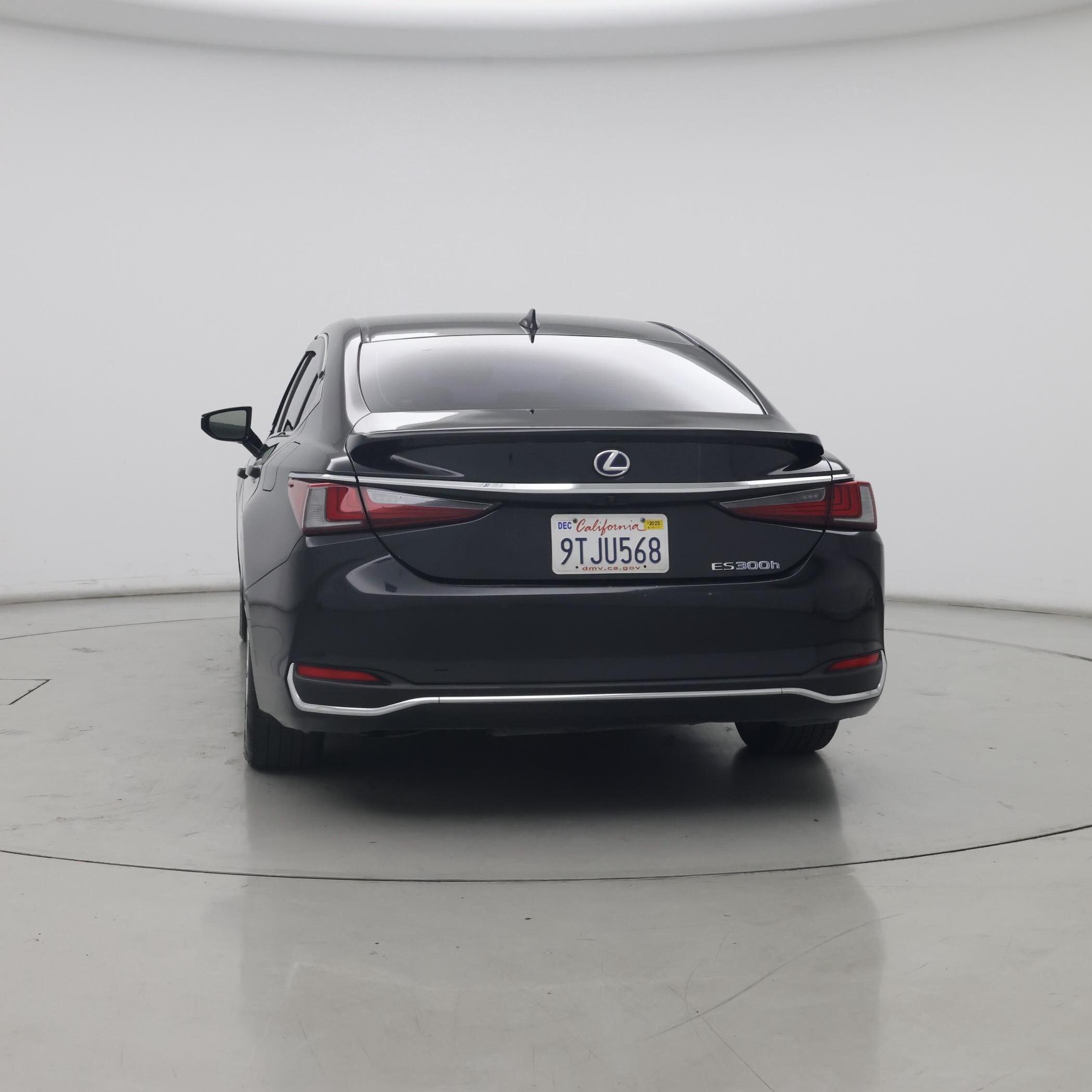 Thumbnail: 2021 Lexus ES - 6