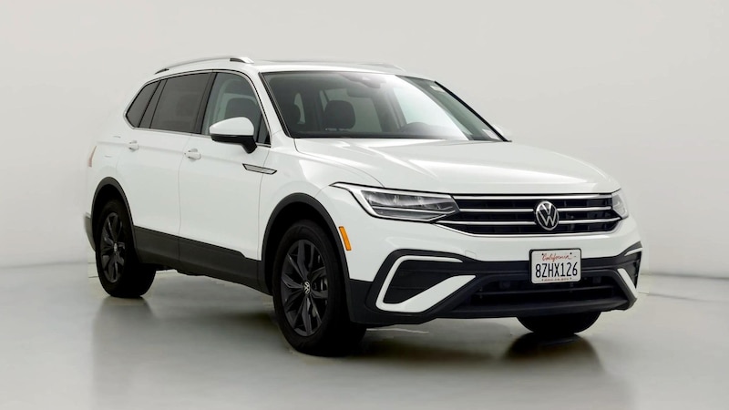 2022 Volkswagen Tiguan SE Hero Image