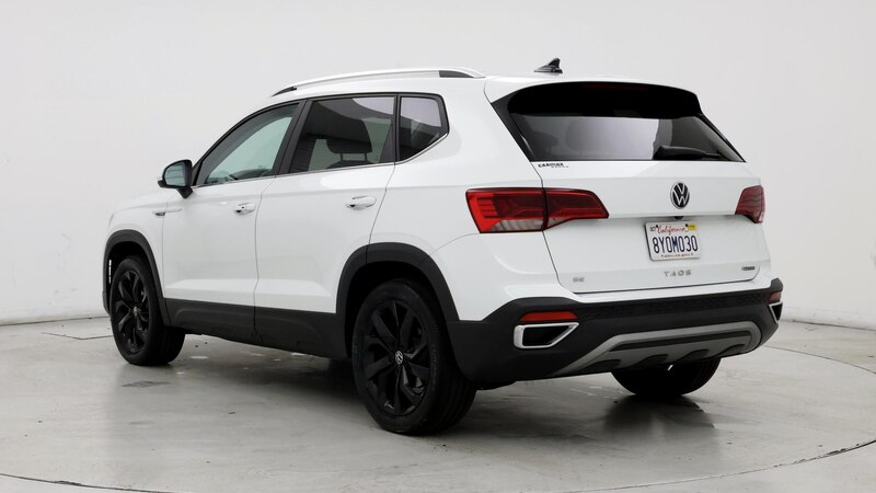 2022 Volkswagen Taos SE 2
