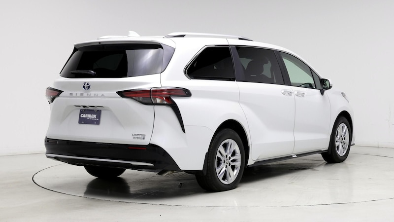 2024 Toyota Sienna Limited 8