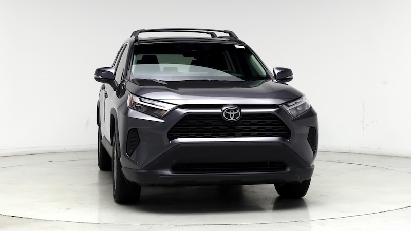 2022 Toyota RAV4 XLE 5