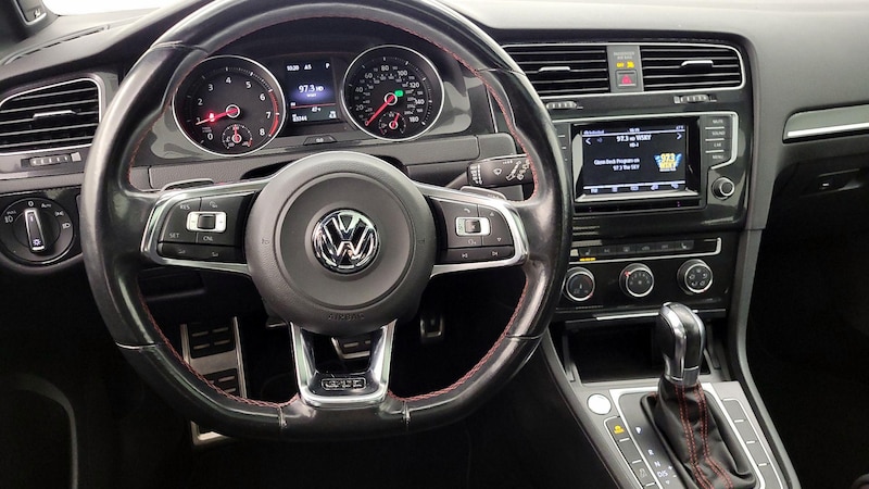 2015 Volkswagen Golf GTI SE 10