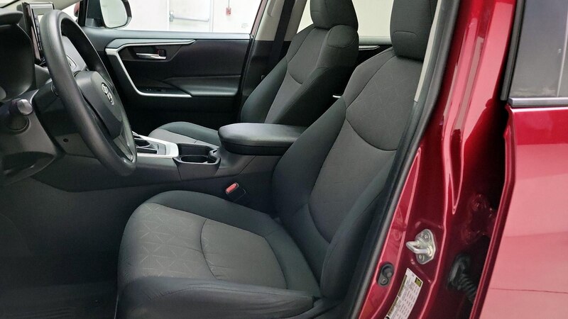 2019 Toyota RAV4 XLE 11