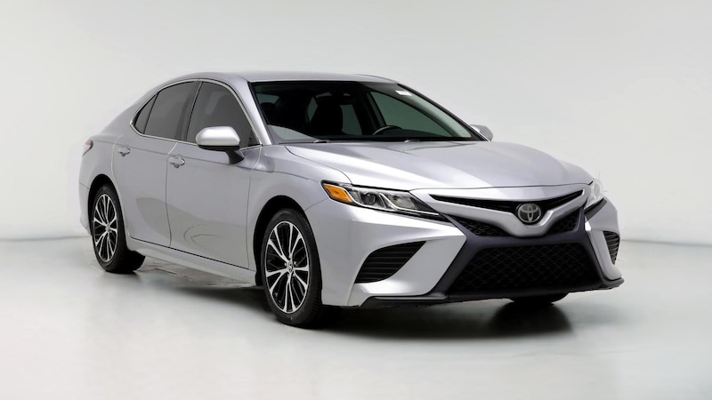 2019 Toyota Camry SE Hero Image