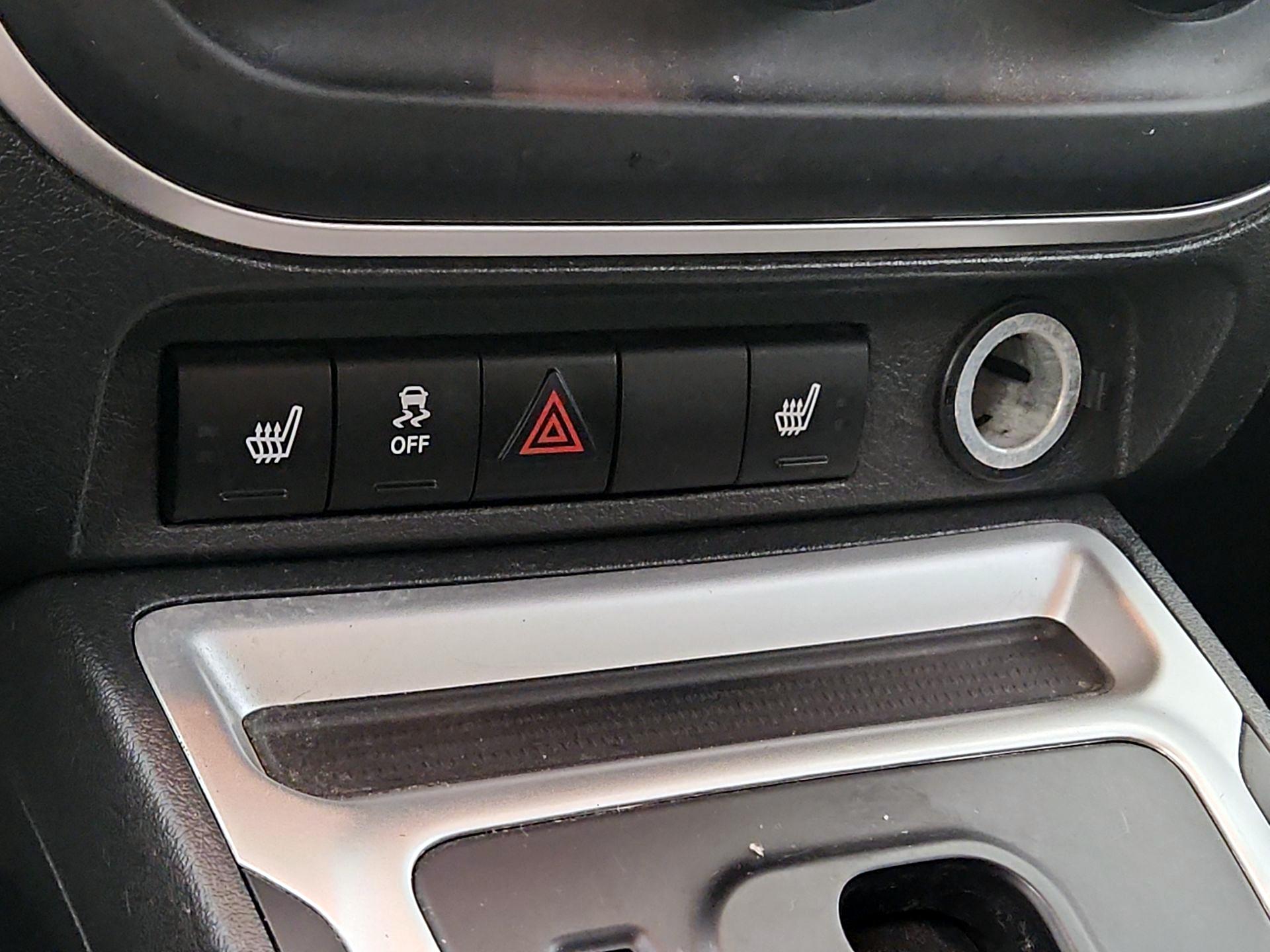 Thumbnail: 2016 Jeep Compass - 16