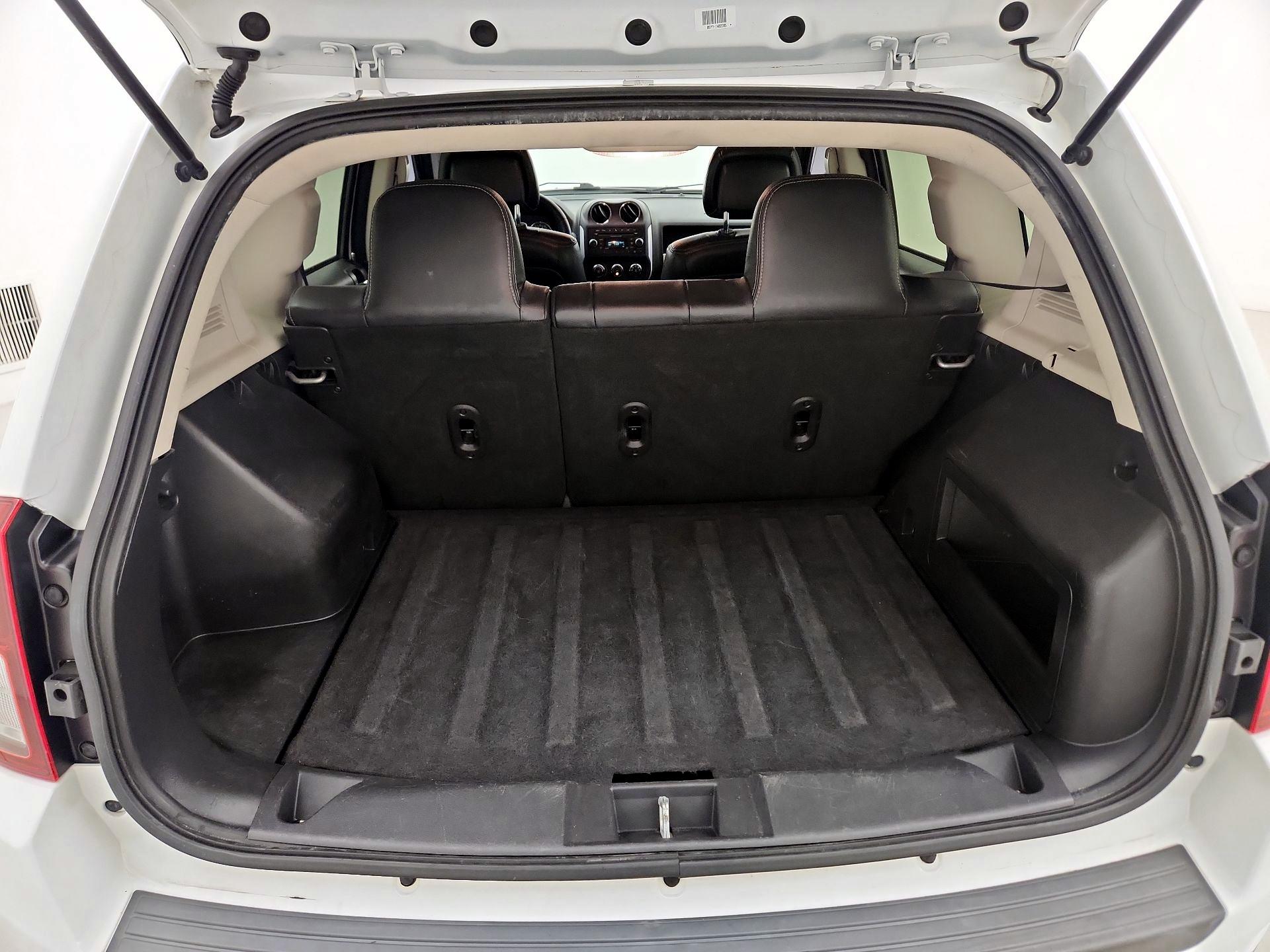 Thumbnail: 2016 Jeep Compass - 18