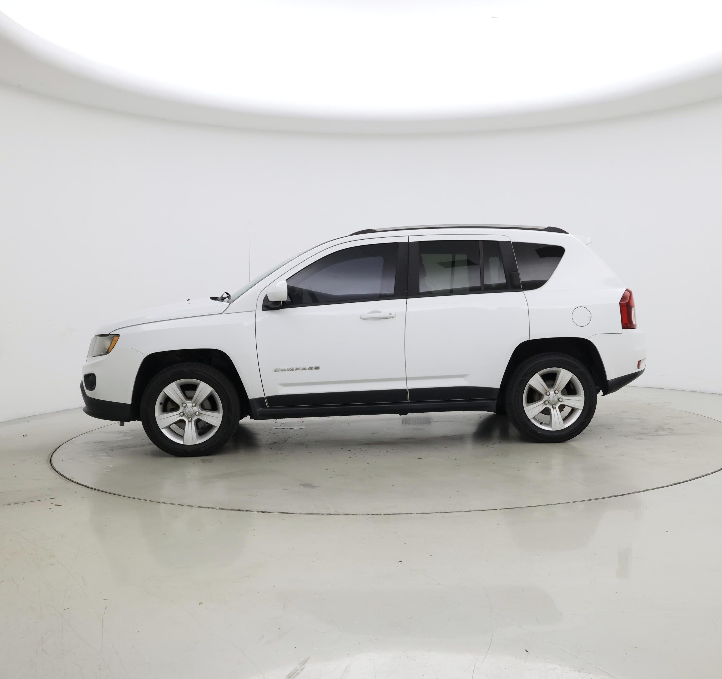 Thumbnail: 2016 Jeep Compass - 3
