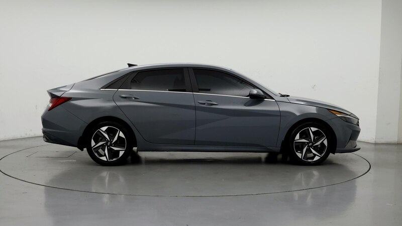 2022 Hyundai Elantra Limited Edition 7