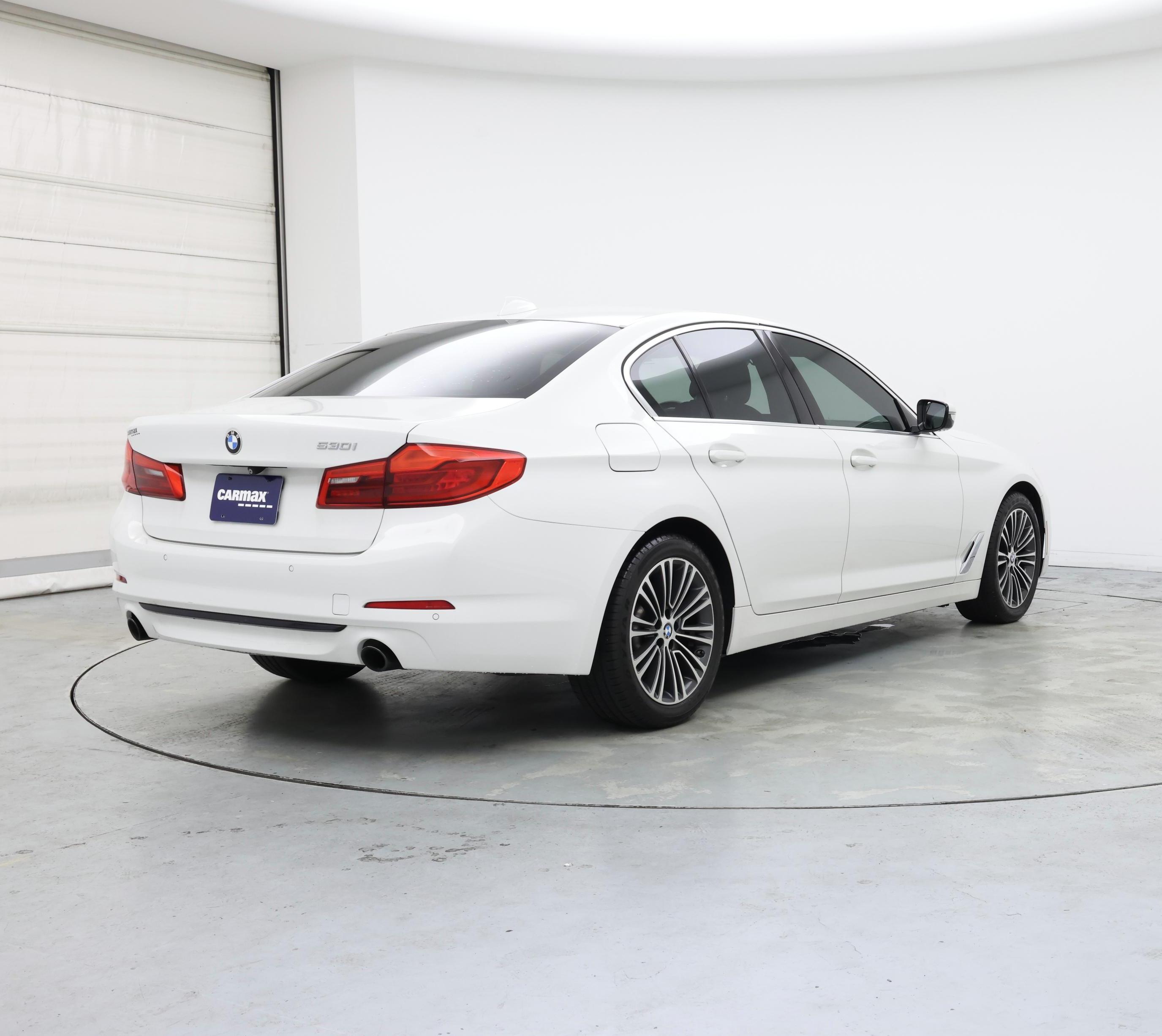 Thumbnail: 2019 BMW 5 Series - 8