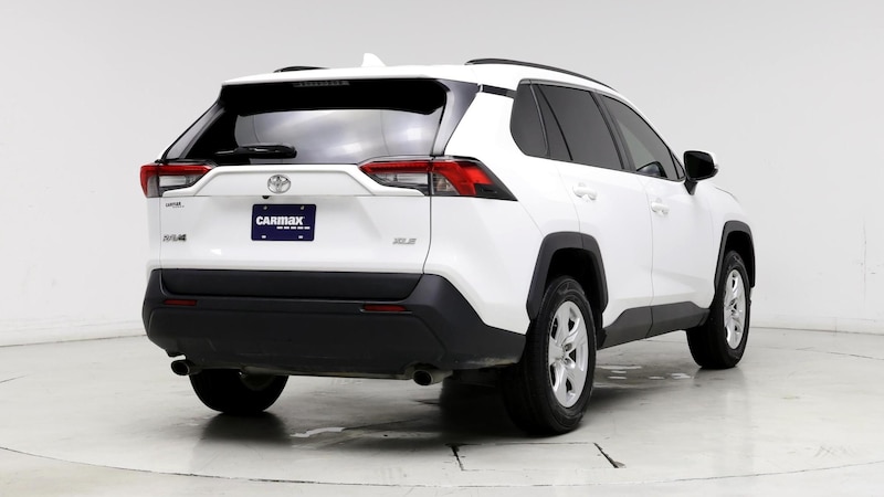 2021 Toyota RAV4 XLE 8