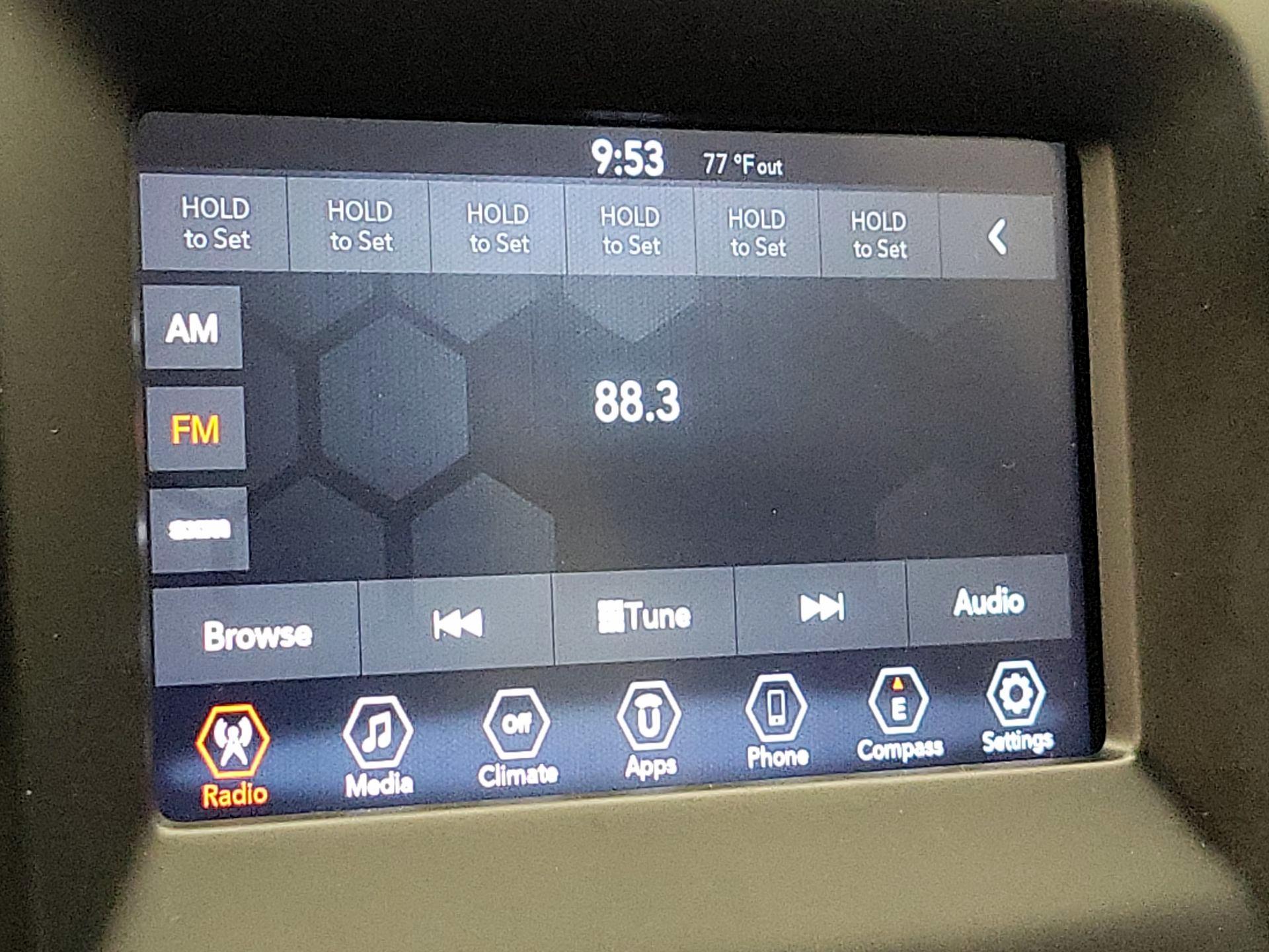Thumbnail: 2021 Jeep Compass - 15