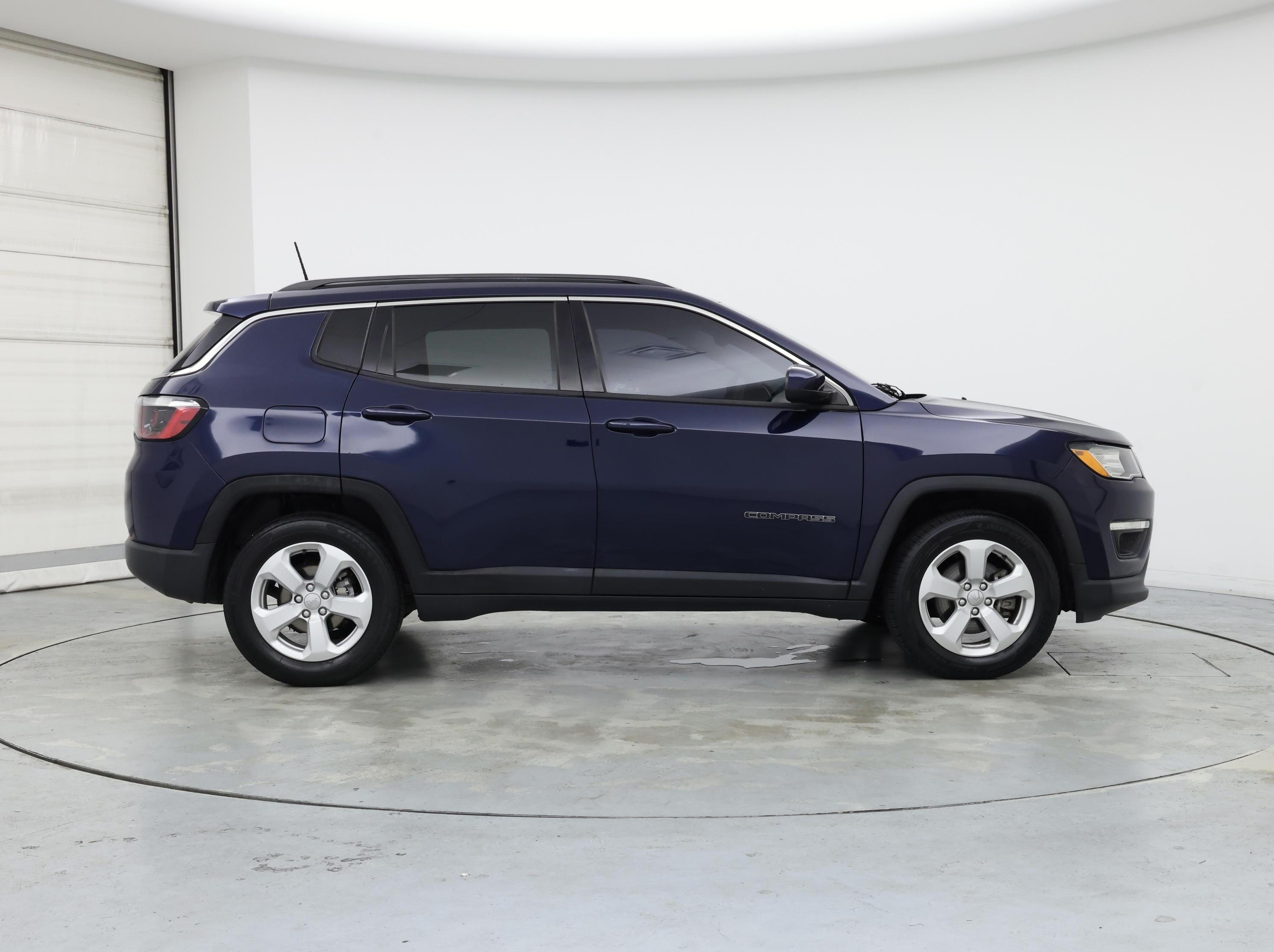 Thumbnail: 2021 Jeep Compass - 7