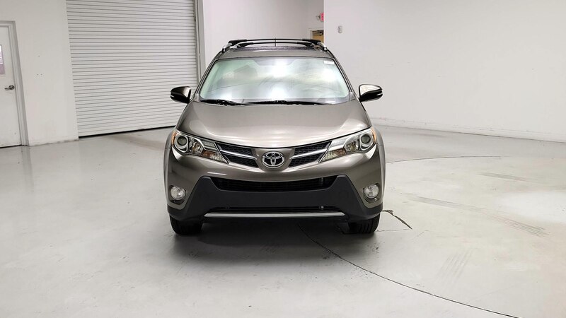 2015 Toyota RAV4 XLE 2