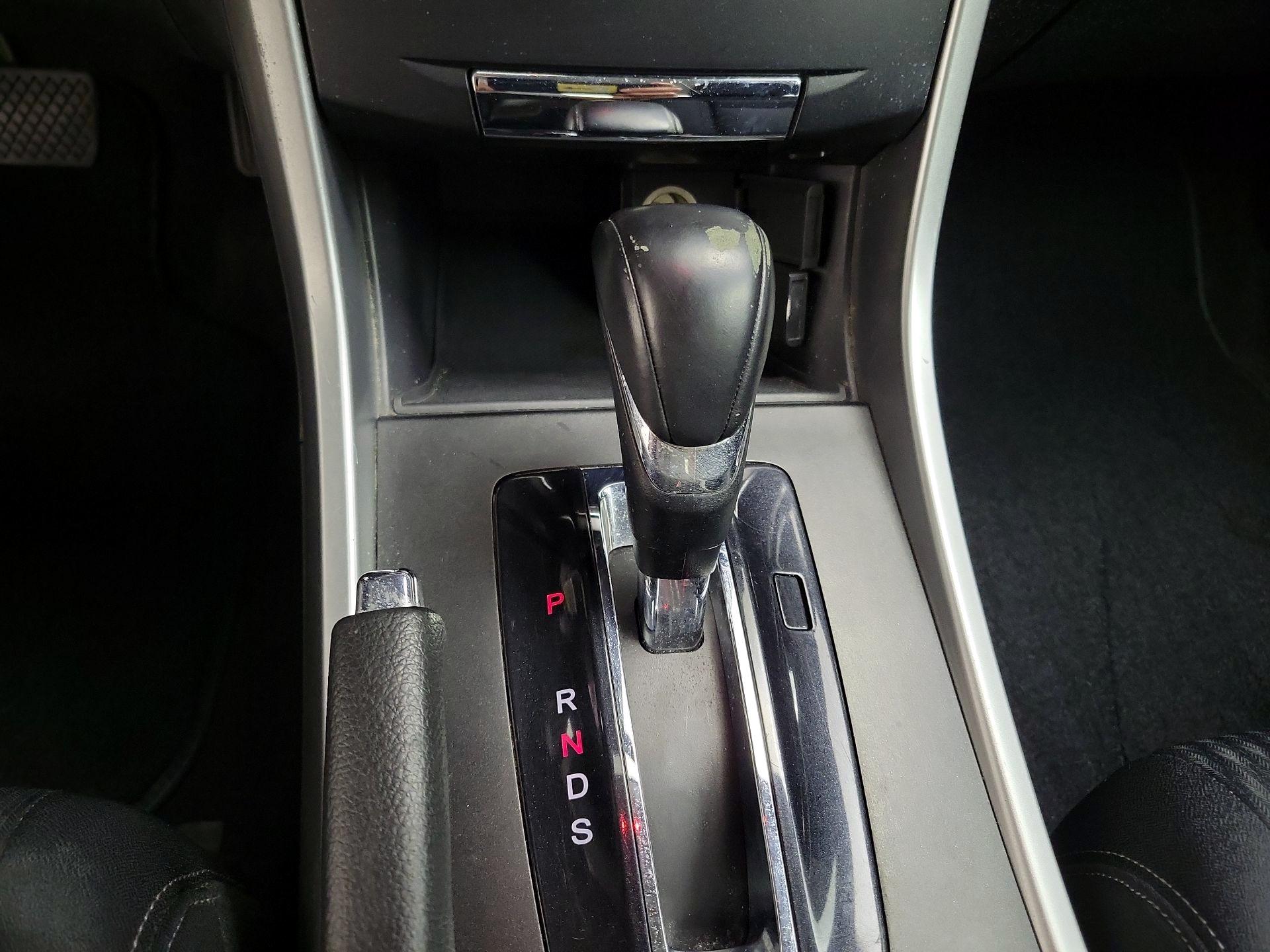 Thumbnail: 2015 Honda Accord - 17