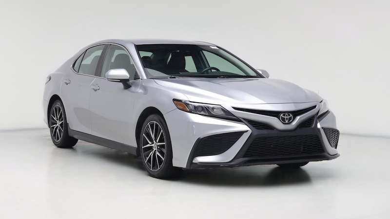 2022 Toyota Camry SE Hero Image