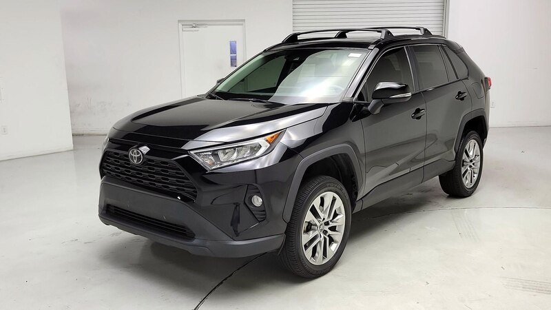 2019 Toyota RAV4 XLE Premium 3