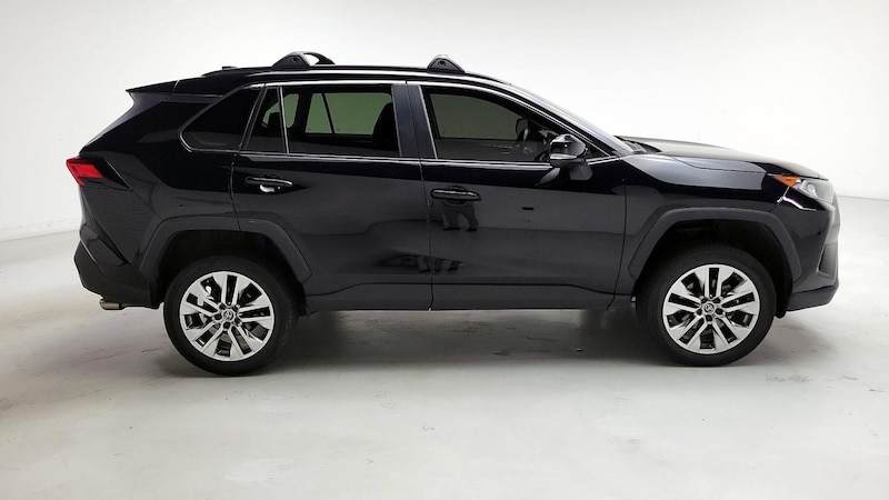 2019 Toyota RAV4 XLE Premium 4