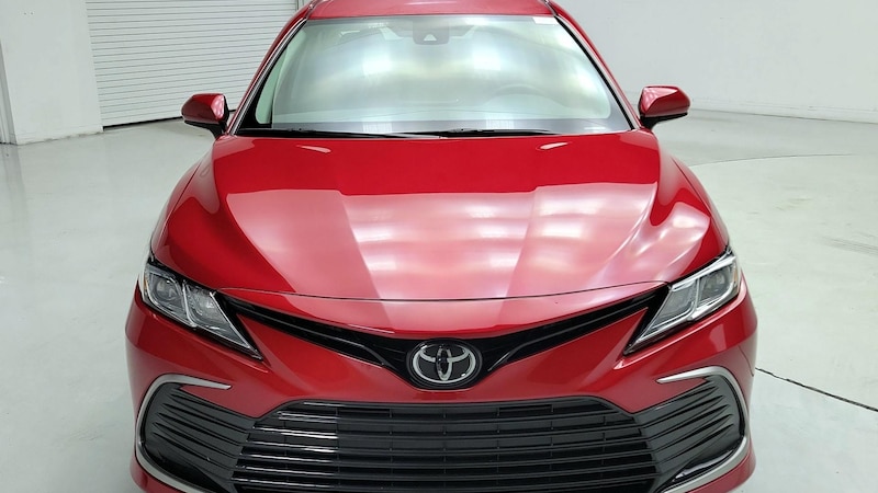 2023 Toyota Camry LE 2