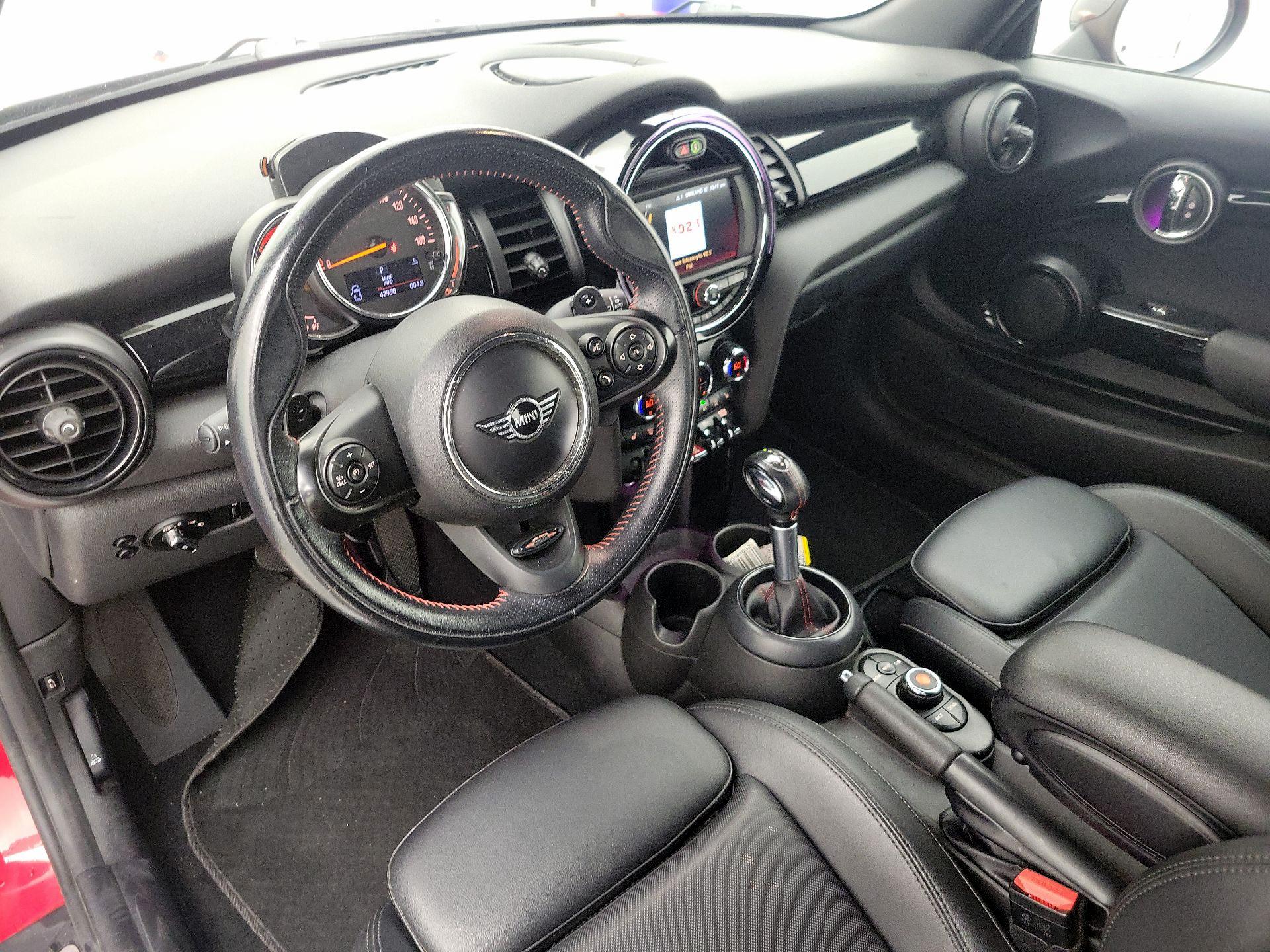 Thumbnail: 2019 MINI Cooper - 9