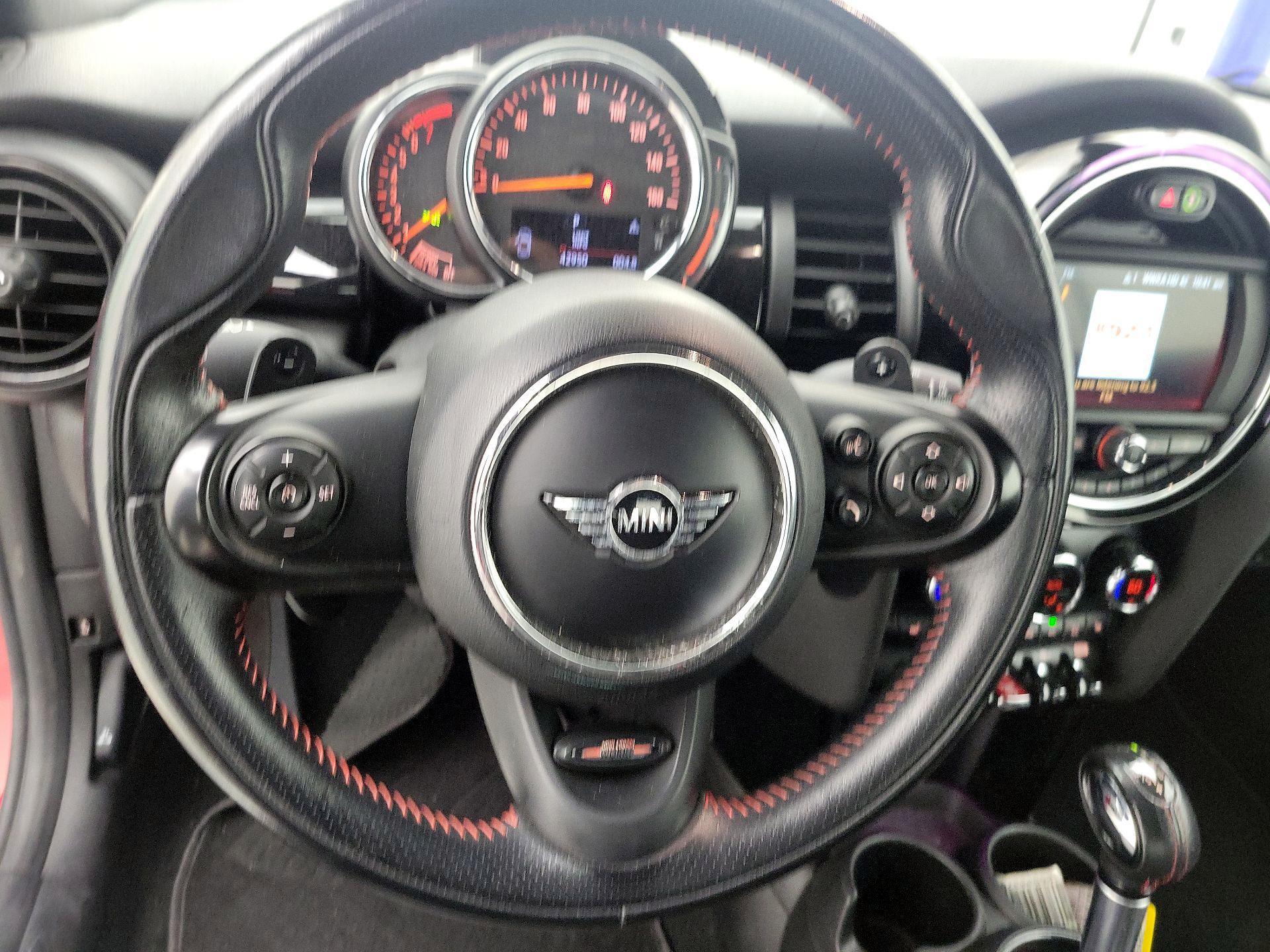 Thumbnail: 2019 MINI Cooper - 10