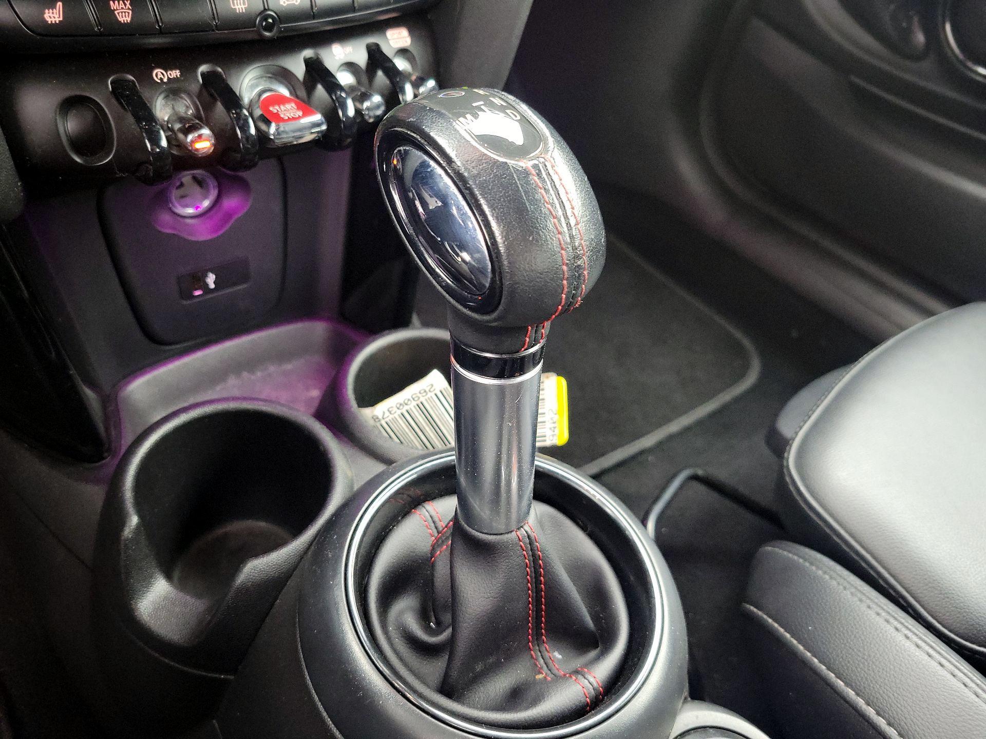 Thumbnail: 2019 MINI Cooper - 17