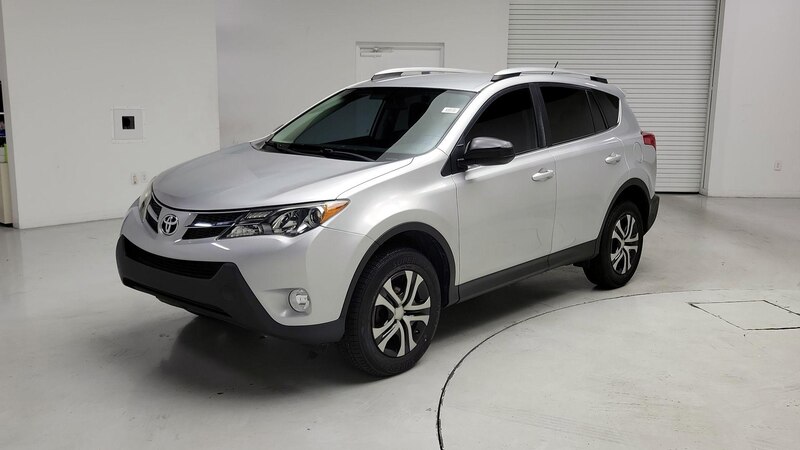 2015 Toyota RAV4 LE 3