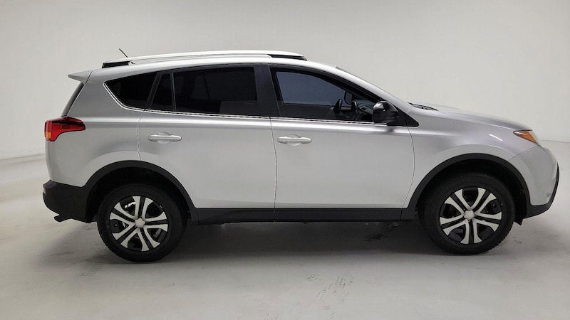 2015 Toyota RAV4 LE 4