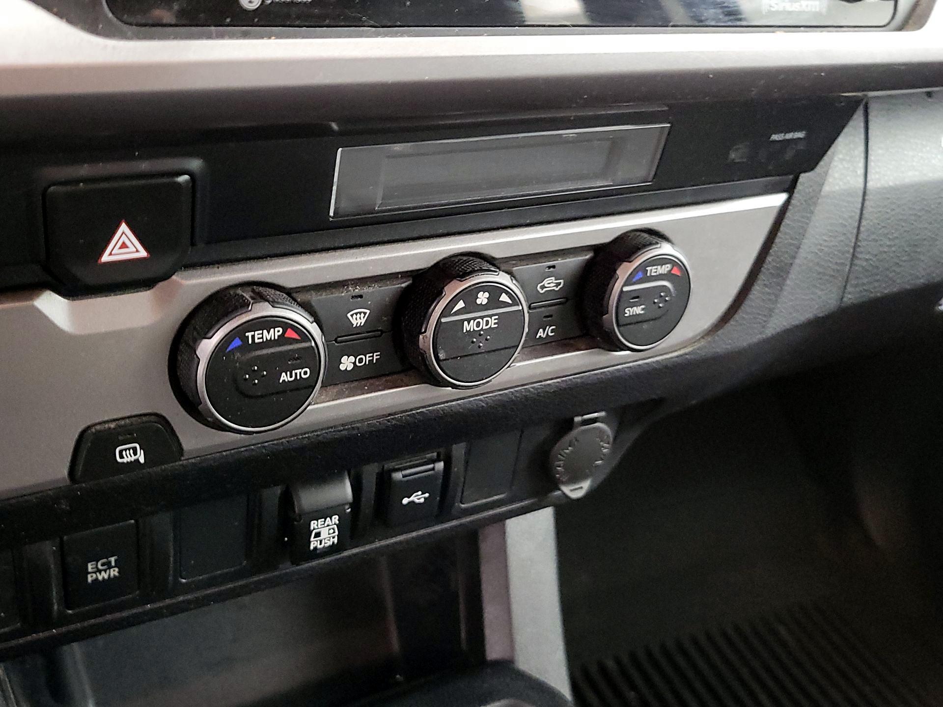 Thumbnail: 2021 Toyota Tacoma - 16