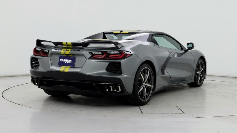 2022 Chevrolet Corvette Stingray 8