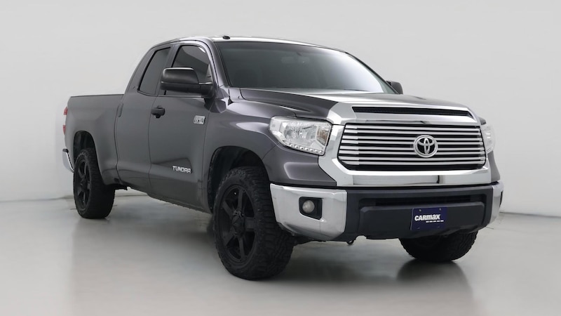 2017 Toyota Tundra SR5 Hero Image