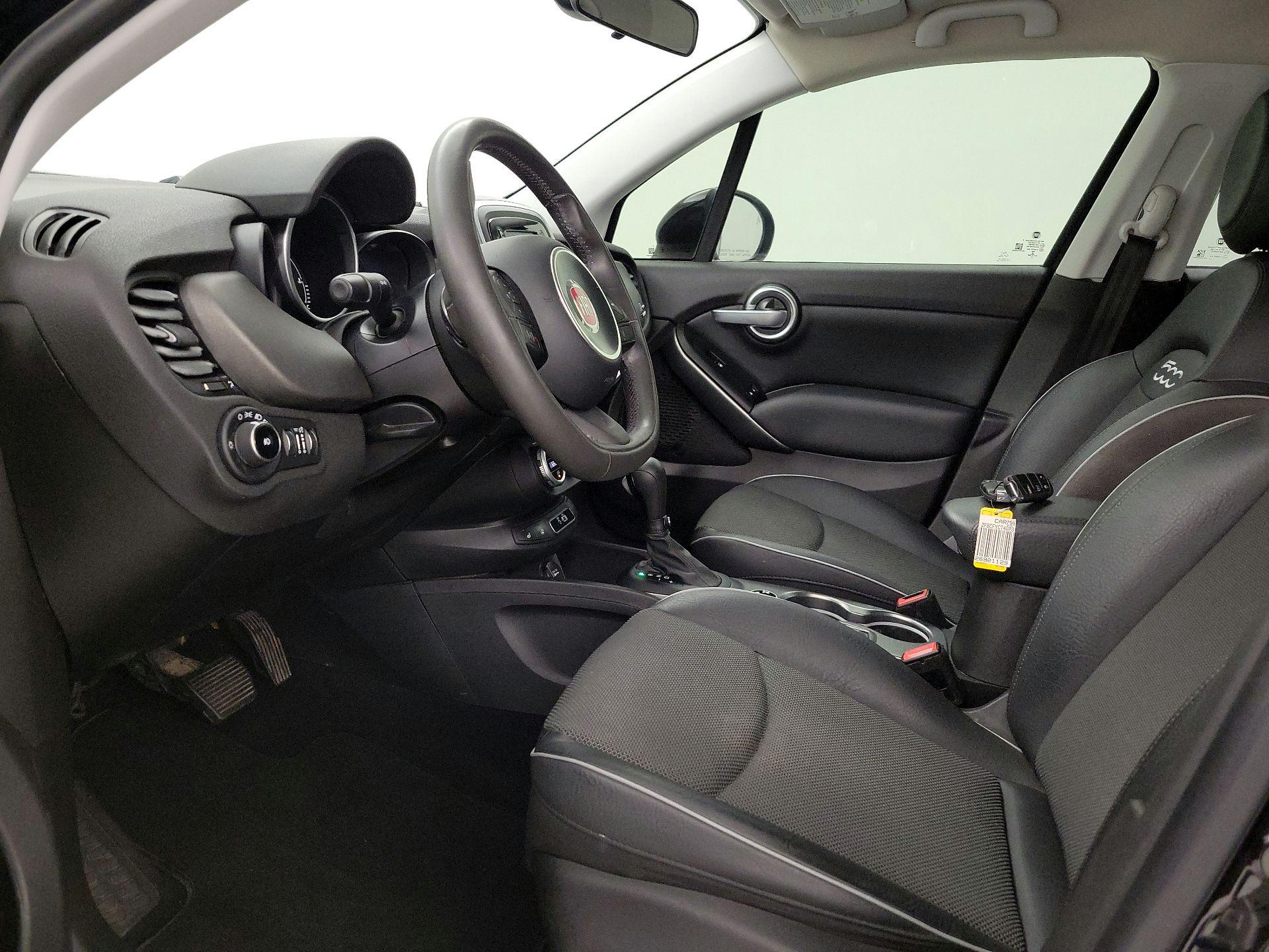 Thumbnail: 2016 Fiat 500X - 11