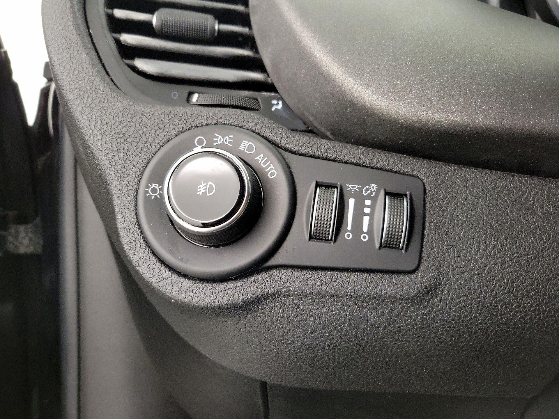 Thumbnail: 2016 Fiat 500X - 13