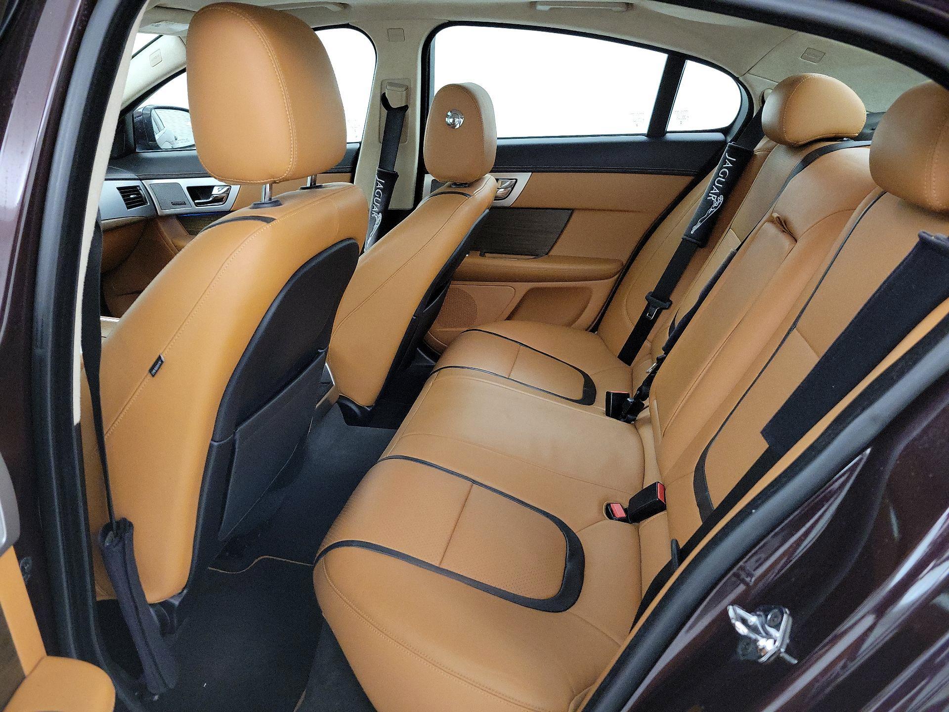 Thumbnail: 2015 Jaguar XF - 18