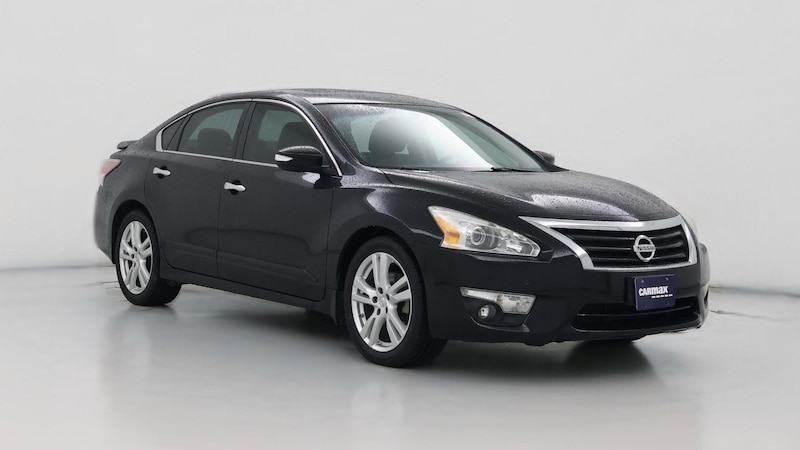 2015 Nissan Altima SL Hero Image