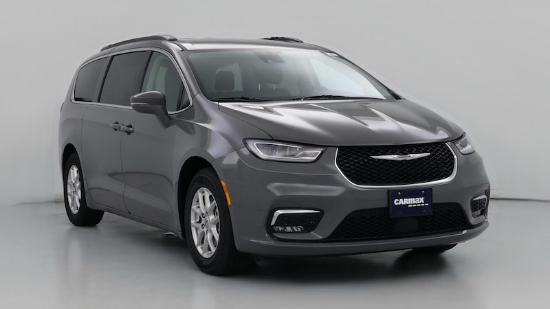 2022 Chrysler Pacifica Touring L Hero Image