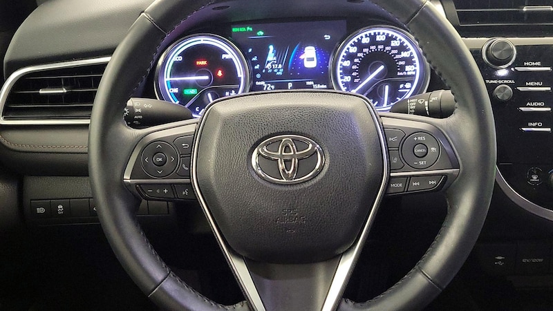 2018 Toyota Camry XLE 10