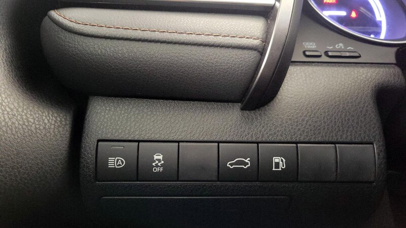 2018 Toyota Camry XLE 13