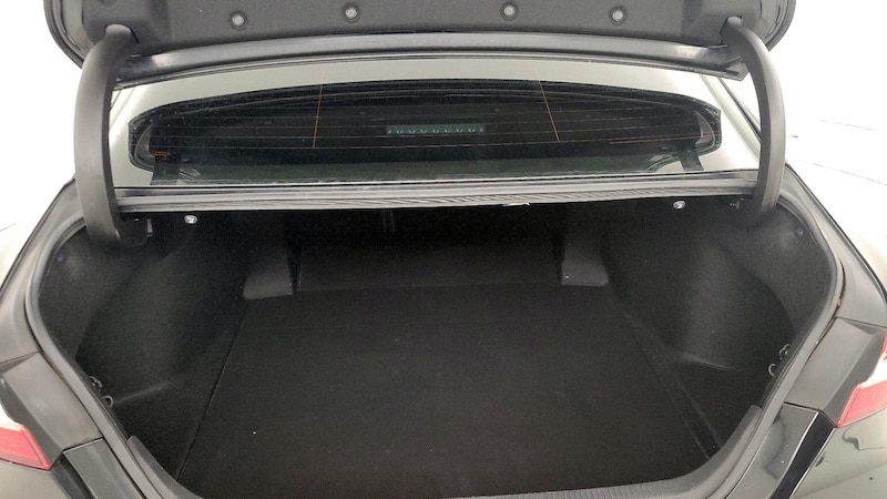 2018 Toyota Camry XLE 19