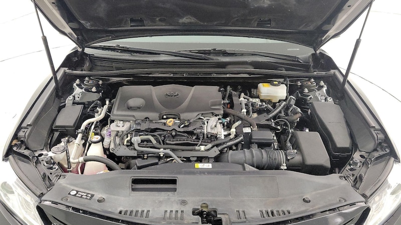 2018 Toyota Camry XLE 20