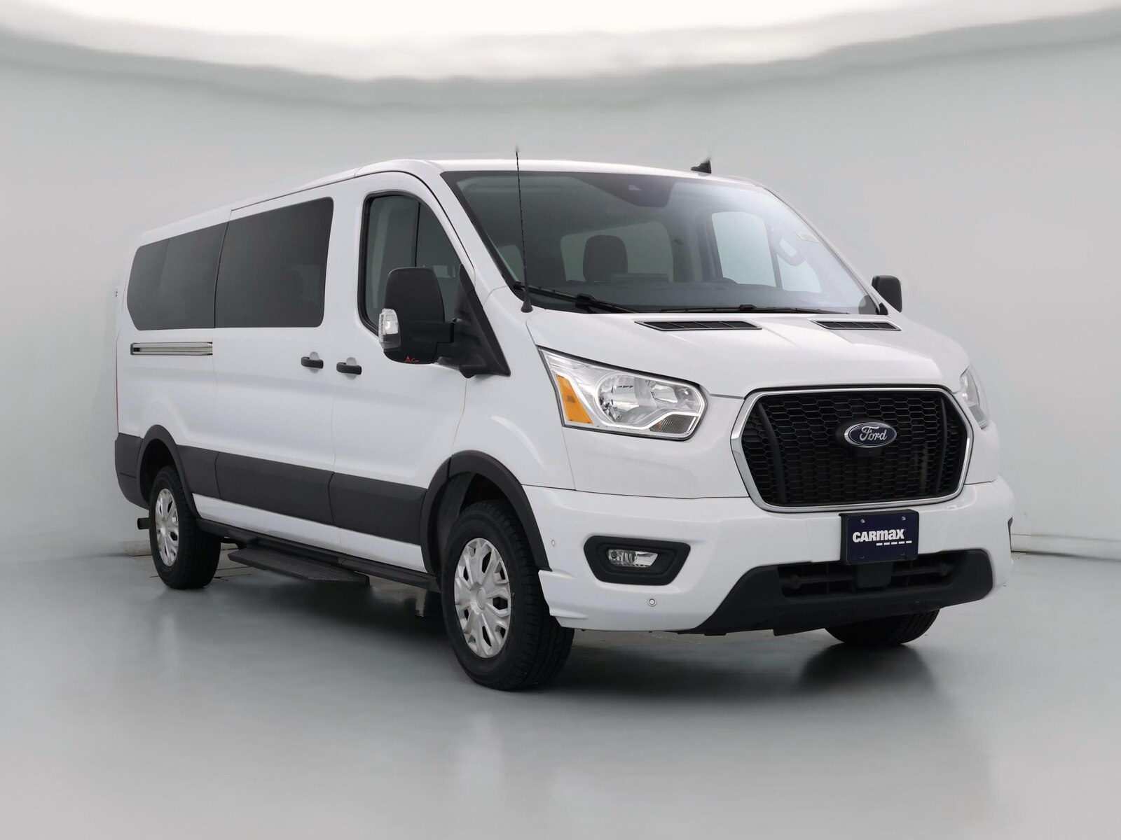 2022 Ford Transit Passenger Van XLT's photo