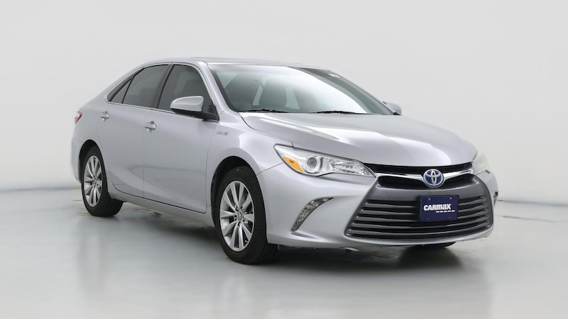 2017 Toyota Camry XLE Hero Image