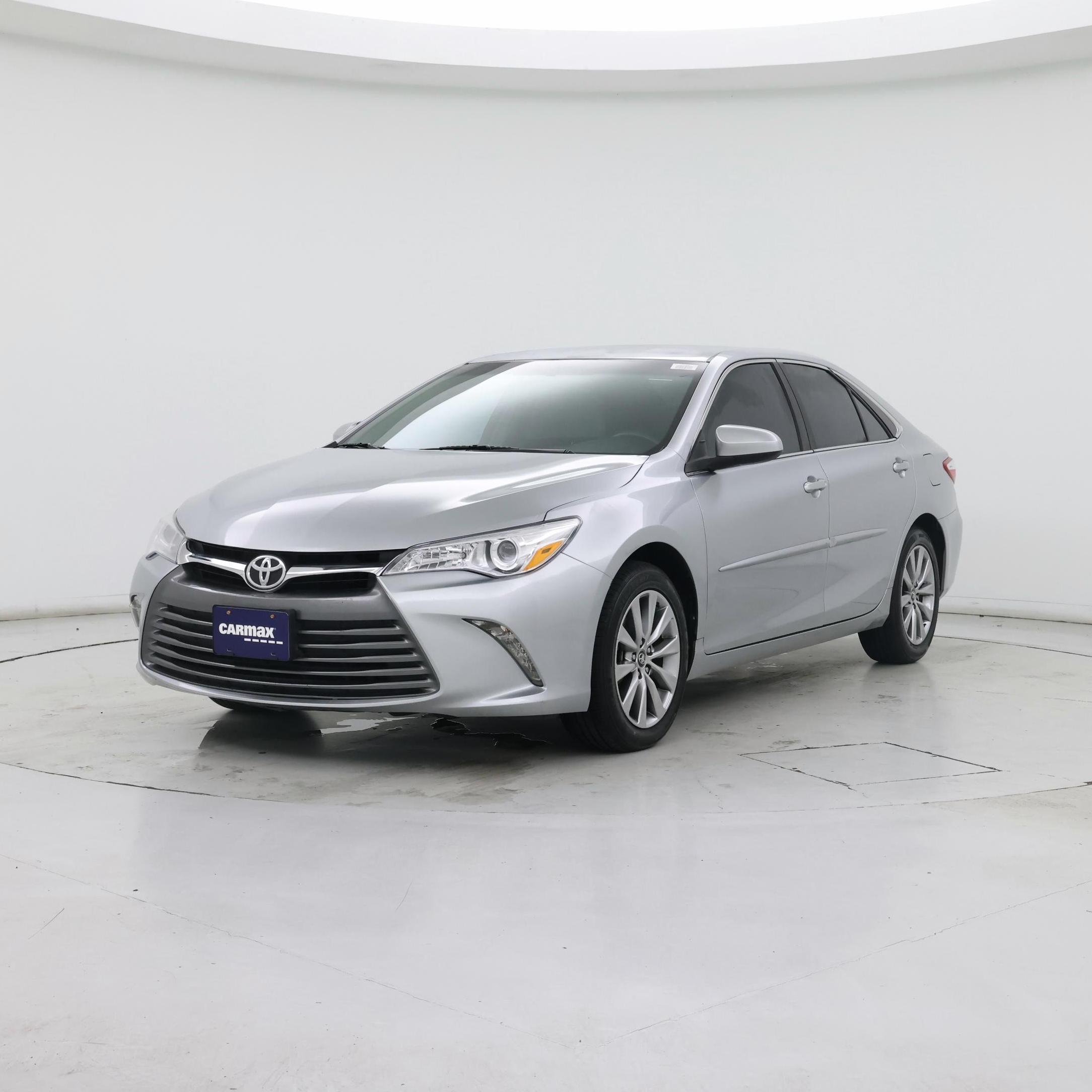 Thumbnail: 2017 Toyota Camry - 4