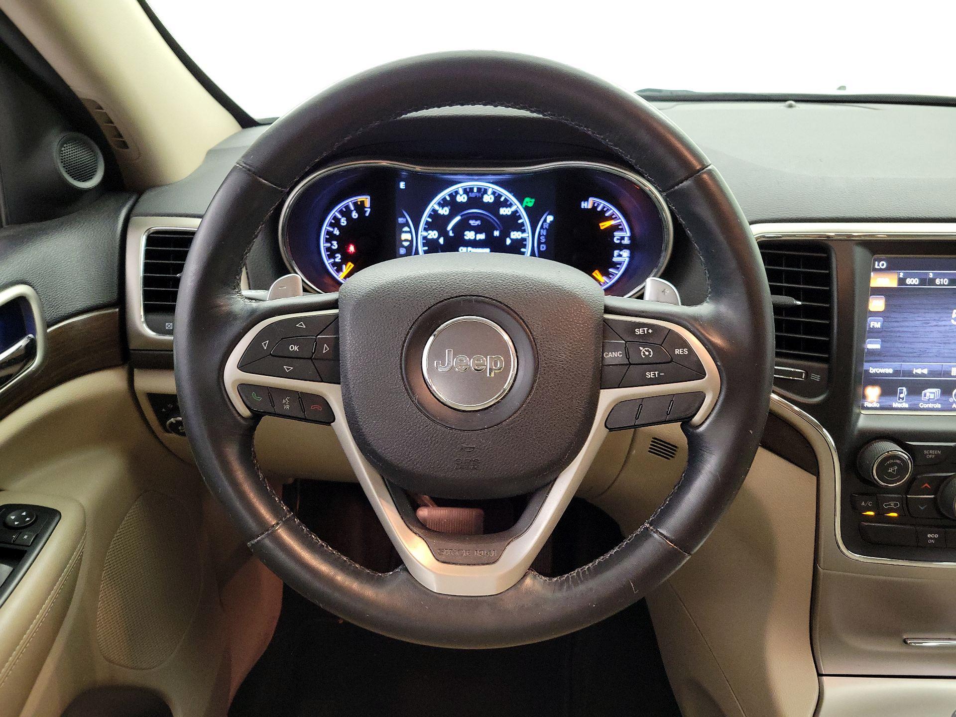 Thumbnail: 2015 Jeep Grand Cherokee - 10