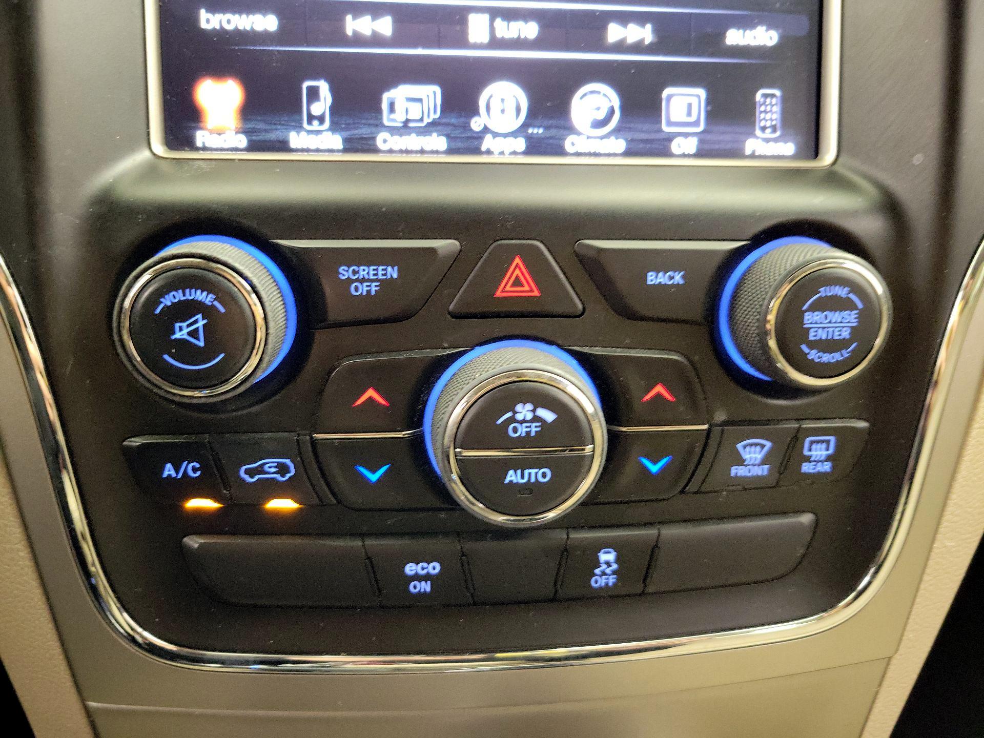 Thumbnail: 2015 Jeep Grand Cherokee - 15