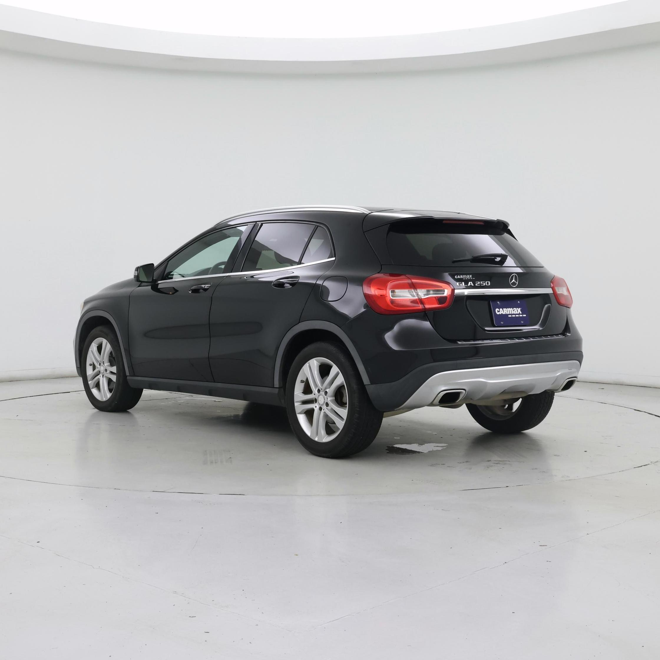 Thumbnail: 2016 Mercedes-Benz GLA - 2